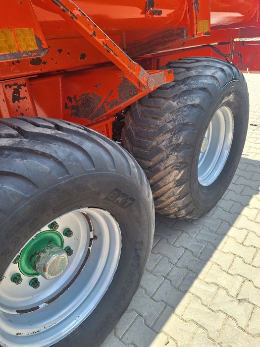 Remorca agricolă benna cereale 14 tone frâne pe aer citiți anuntu