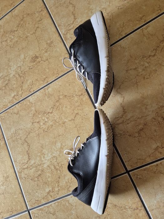 Adidasi Under Armour 37.5