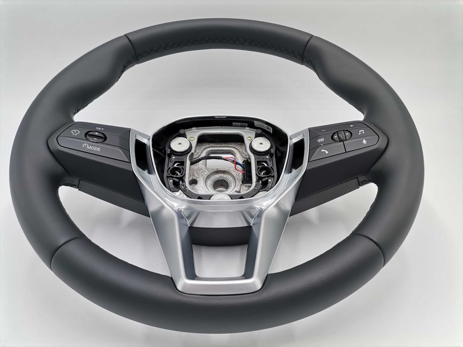 Нов волан оригинален BMW 2 U06 X1 U11 X2 U10 Sport кожа