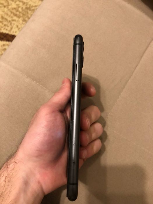 Продам Iphone 11 64gb