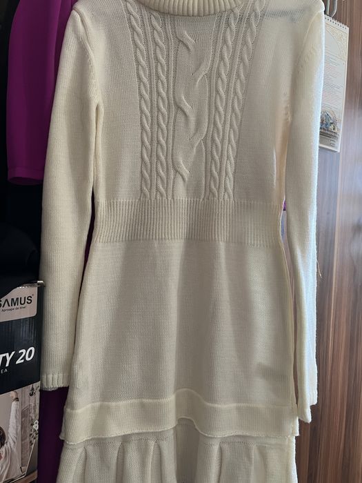 Rochie alba tricotata