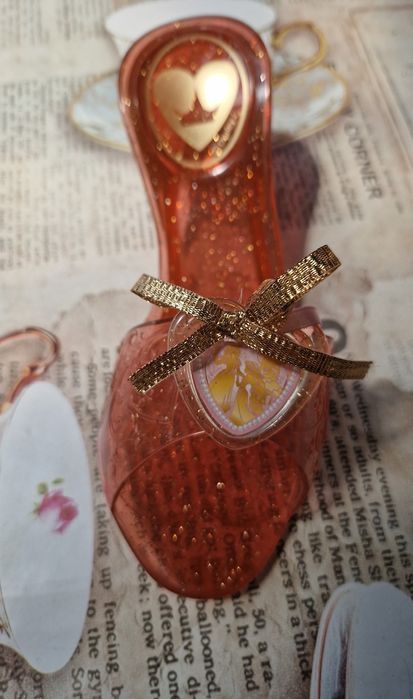 Rochie galbena printesa Belle Frumoa si pantofii printeseisa si Bestia