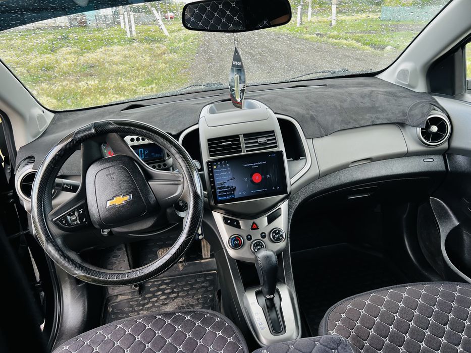 Продам хороший автомобиль на автомате