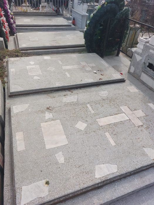 Locuri  de veci la sf constanin din Braila ,