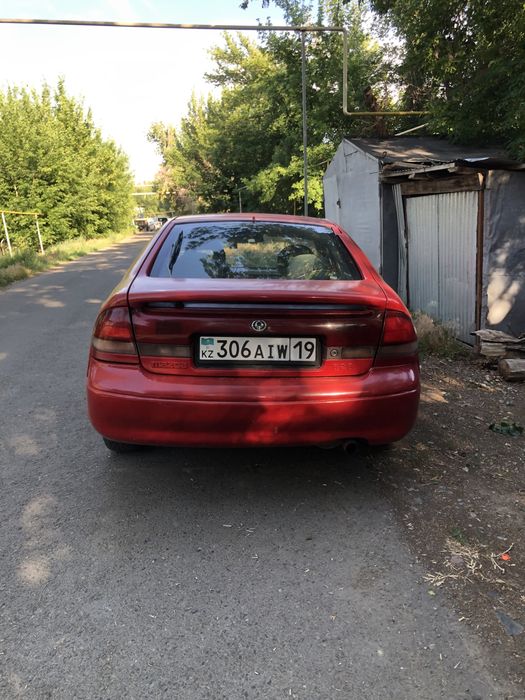 Mazda cronos 1992 года