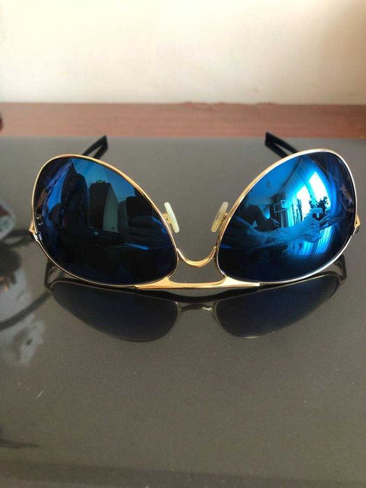 Продам очки солнцезащитные Oakley