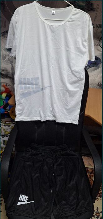 Продам костюмы,  новые, на подростка