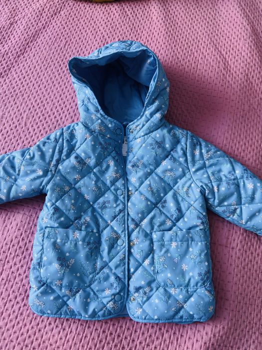 Продам легкую куртку на девочку