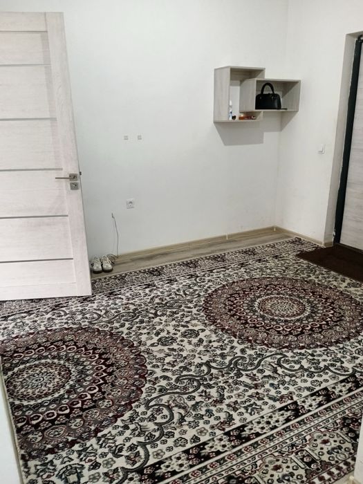 Toshkent shahar Sergeli Yangi Darxondan 2xonali uy sotiladi.
