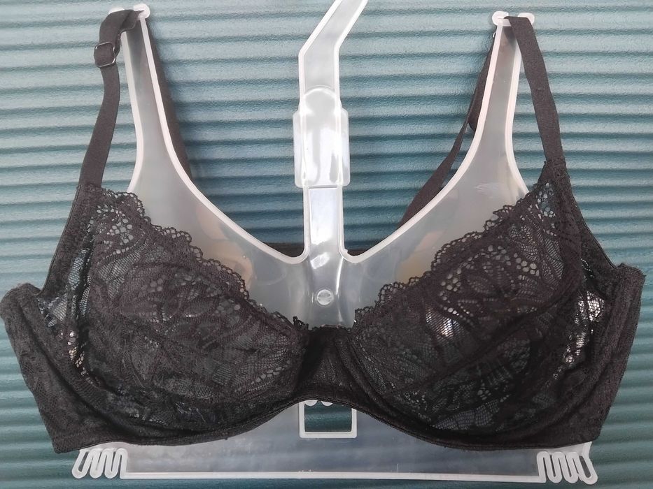 Primark дамски сутиен  80С -  перфектно оформящ бюста