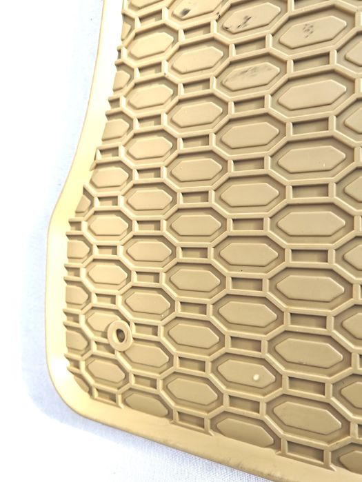 Covorașe cauciuc bej/crem pentru BMW E60/E61 2003-2010