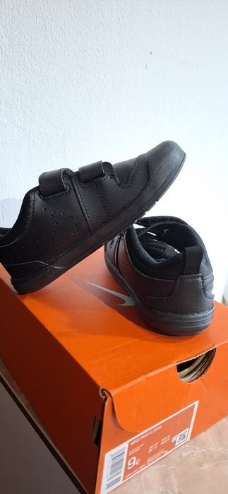 Încălțări nike marimea 25 (15cm)