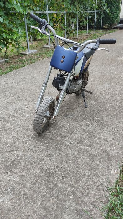 Motocicleta pentru copii mini pocket cu motor pe benzină