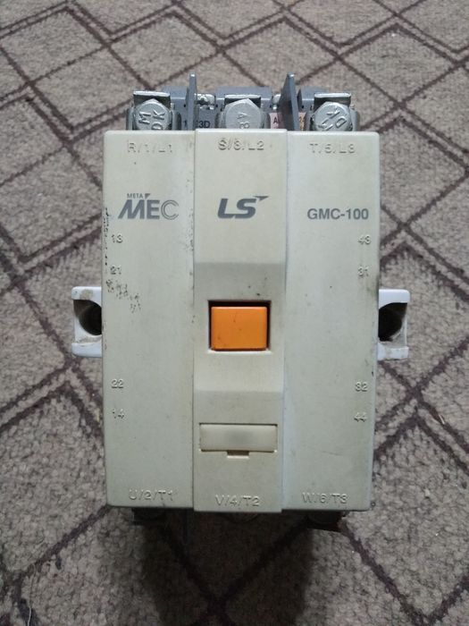 Указатель напряжения,двухполюсной. Магнитный пускатель.