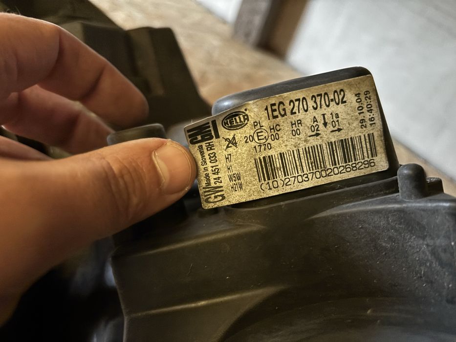 Оригинални фарове за Опел Астра Н 2004- 2008