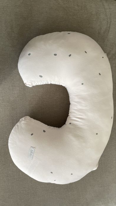 Възглавница за кърмене