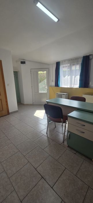 Spatiu de inchiriat pentru activități restrânse.