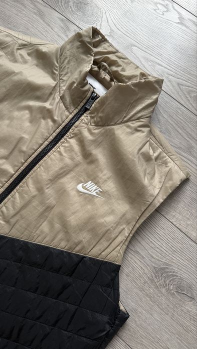 Nike елече M-размер