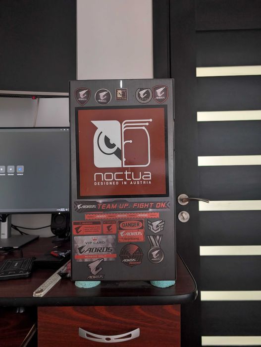 Vand Calculator Gaming, AMD 9800X3D, RX6800XT, GSkill 32GB