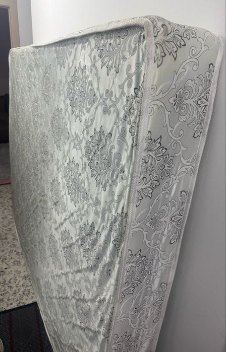 матрас спальный большой