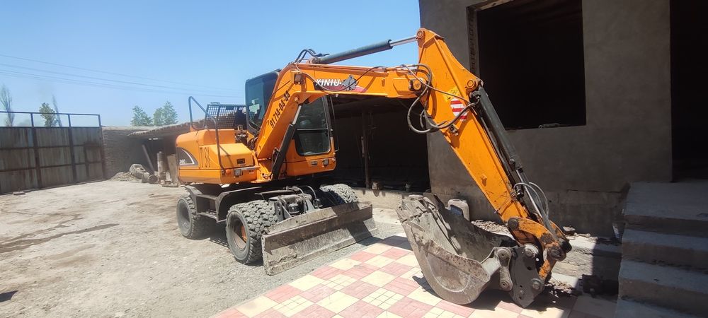 Ekskavator XINIU XN90lx