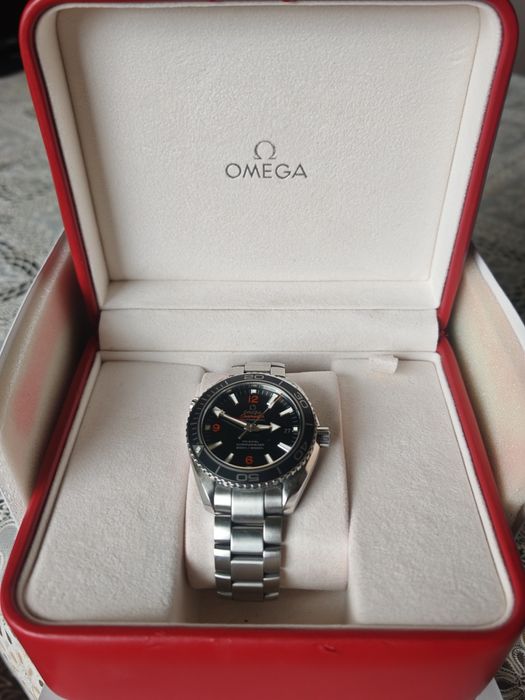 Продавам  Omega Seamaster Planet Ocean Co-Axial 42мм пълен комплект