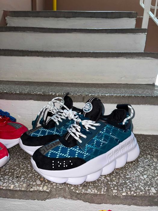 Versace Chain Reaction