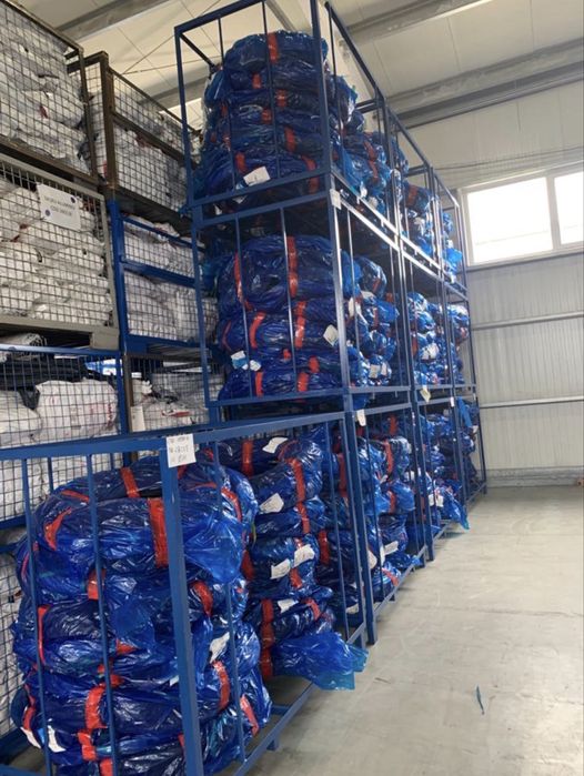 Producem Cutii metalice depozitare manipulare stivuibile