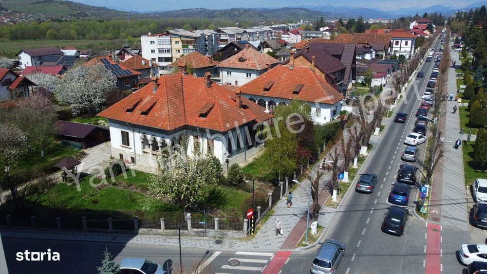 Casă de vânzare în Curtea de Argeș, bulevardul Basarabilor.