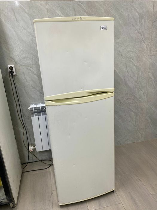 Продам  холодильник