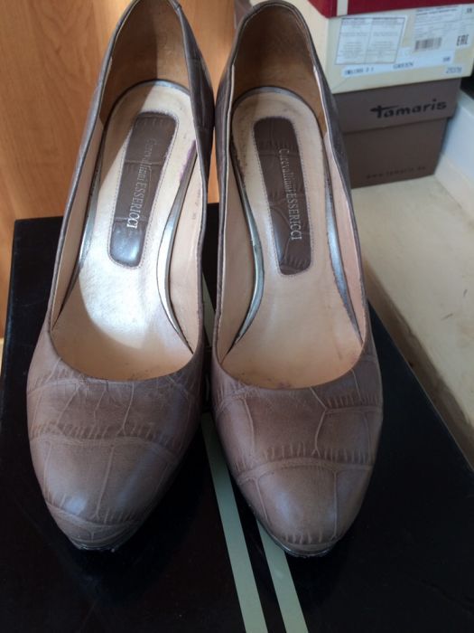 Продам кожаные туфли-лодочки