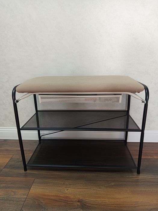 Продам обувницу.