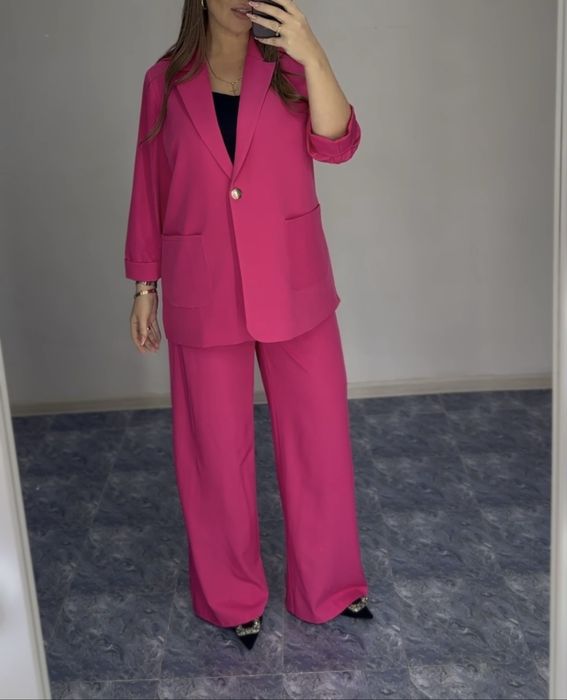 Классический костюм