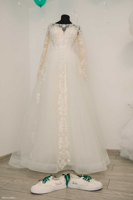 Vând rochie de mireasa