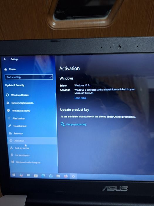 Laptop  ASUS X556UQ