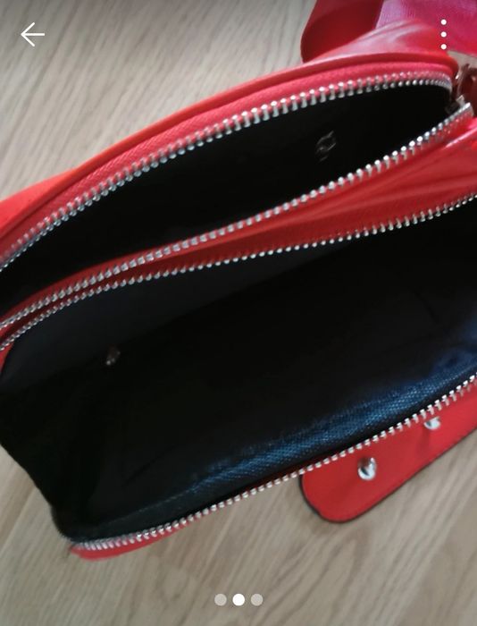 Geantă roșie de umăr