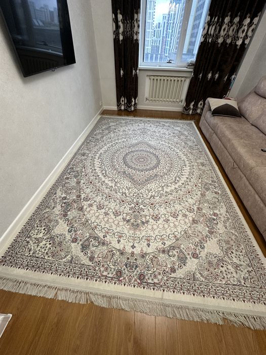 Продам два ковра в отличном состоянии