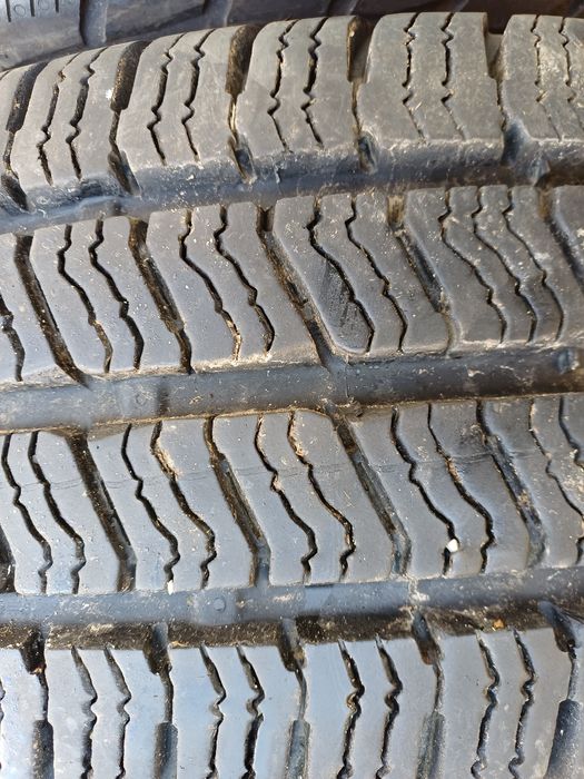 Гуми 205/65/16С  Барум