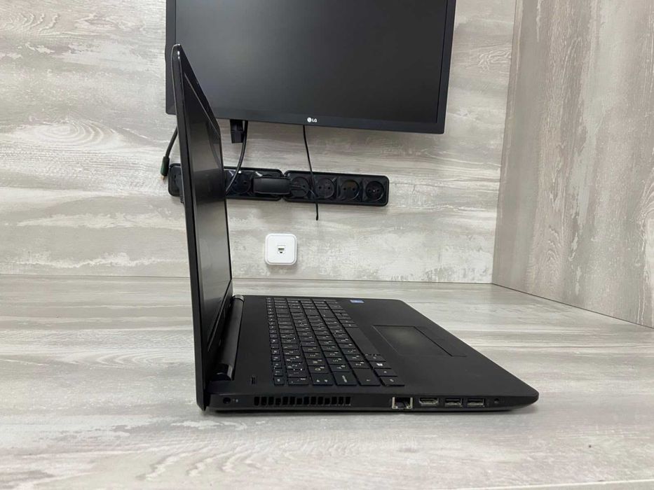 HP 15-BS 100.000 Core i3 8GB SSD 128GB Windows 10