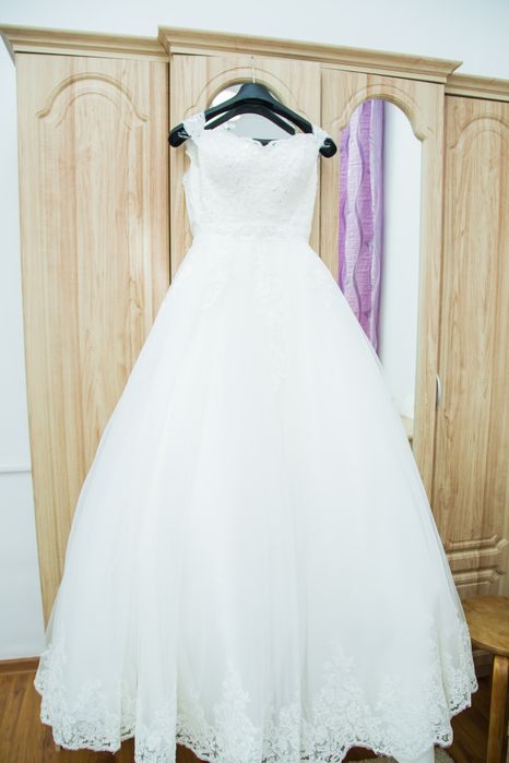 Свадебное платье. Размер S