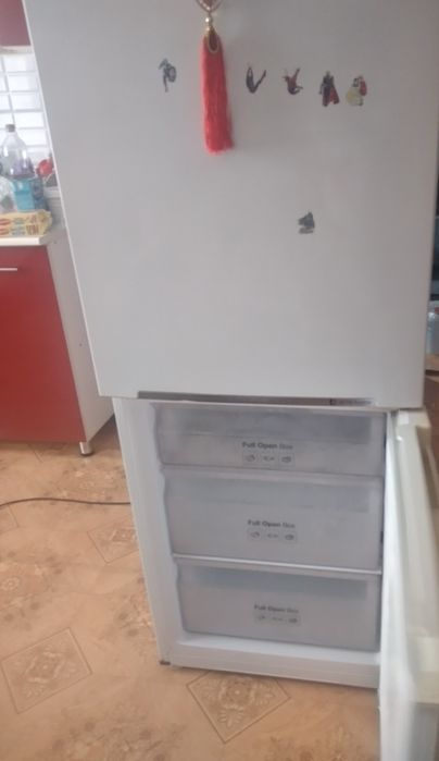 Холодильник Samsung
