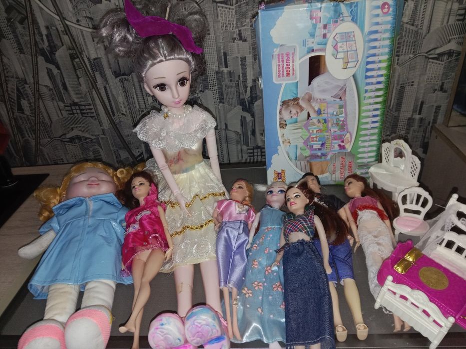 Продам все куколка и домик