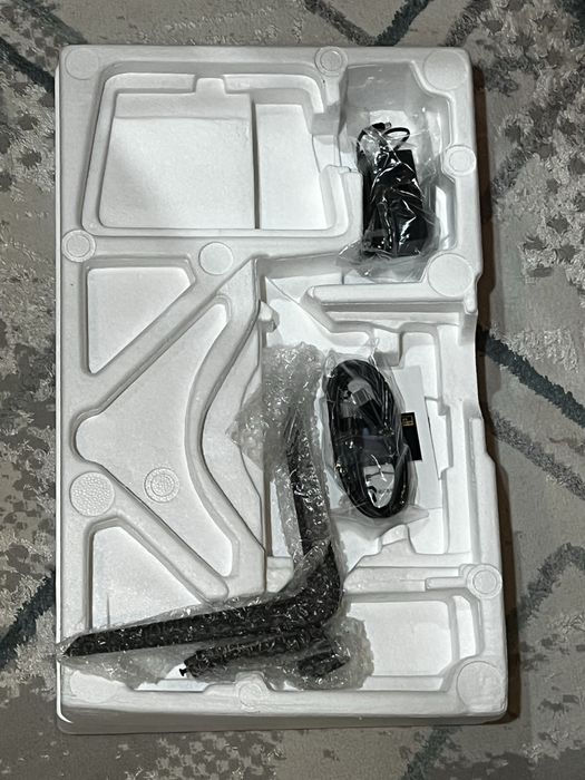 новый мониторы 300гц