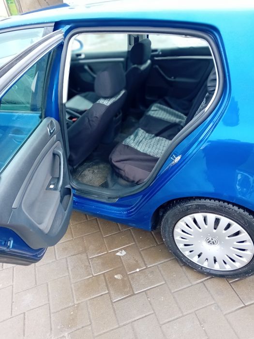 Vând golf 5 2.0 TDI