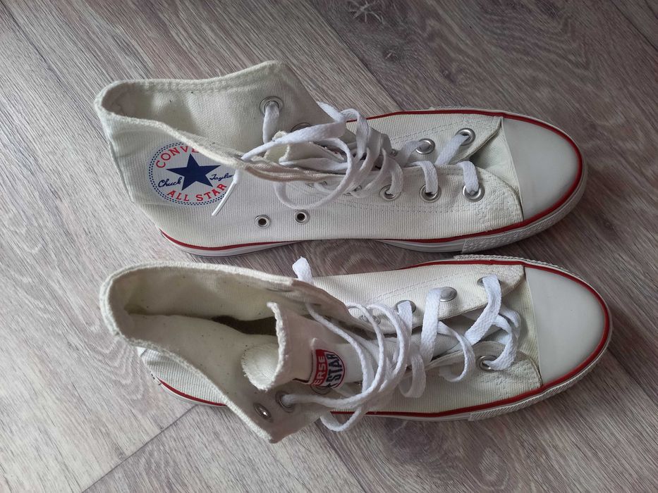 Продам женскую/для девочки обувь