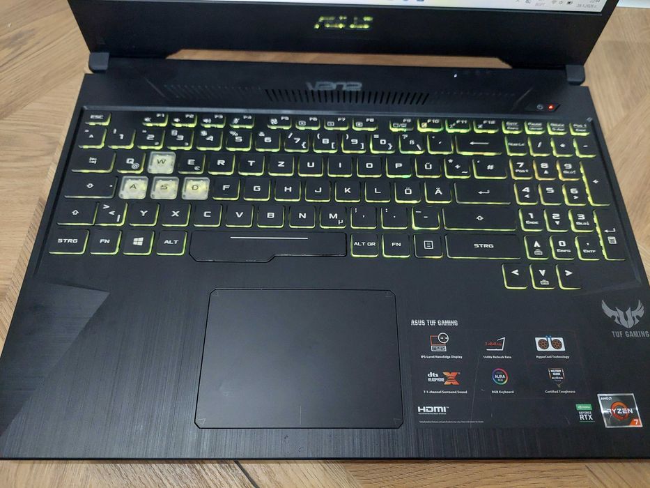 Геймърски лаптоп Asus TUF Gaming FX505DV 16GB RTX 2060 6GB Ryzen 3750H
