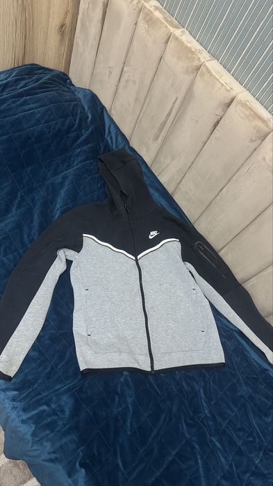 Nike tech fleece