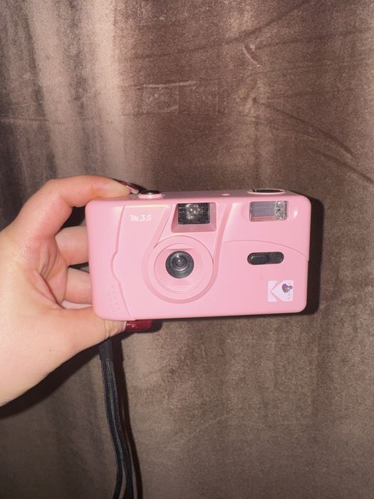 Продам розовый плёночный фотоаппарат M35