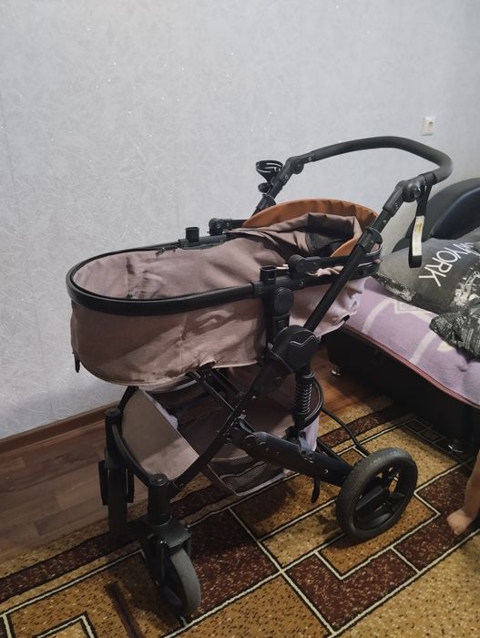 Продам детскую коляску