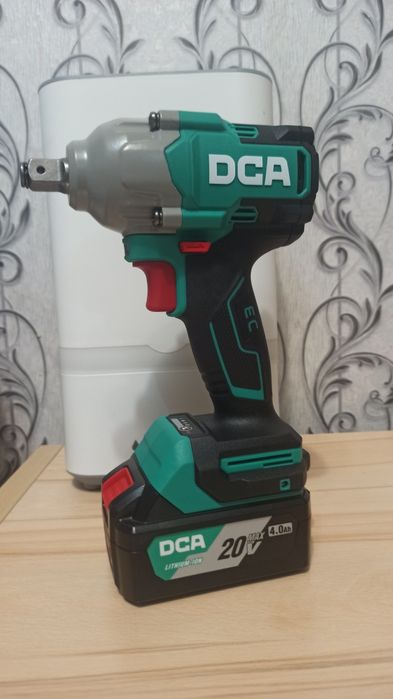 Продам гайковёрт DCA